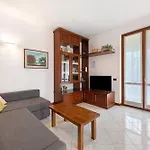 Apartamento Casa - *